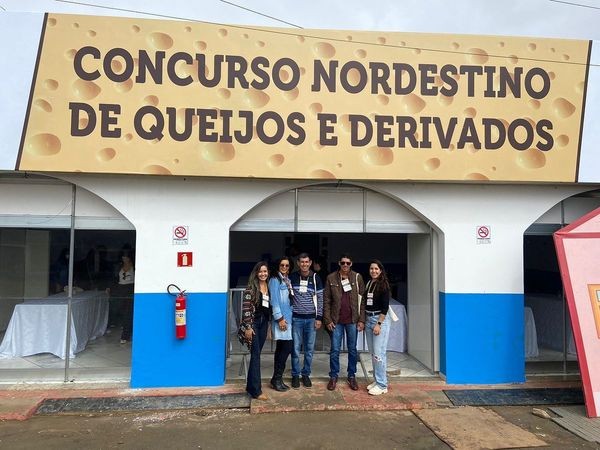 Produtores de Nova Fátima participam do (ENEL) Encontro Nordestino do Setor de Leite